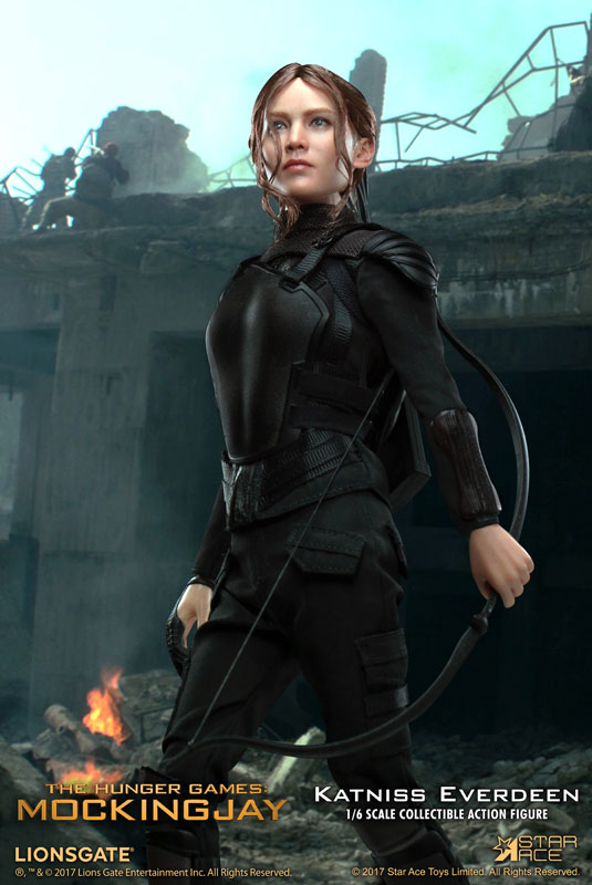 Hunger Games - Katniss Everdeen 1/6 (Star Ace Toys) Figure37