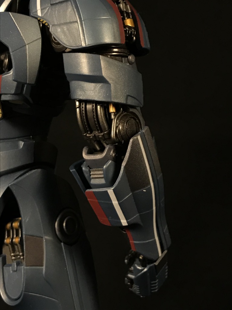 Pacific Rim - Gipsy Danger - GX-77 - Soul of Chogokin (Bandai) - Page 2 Img_3213