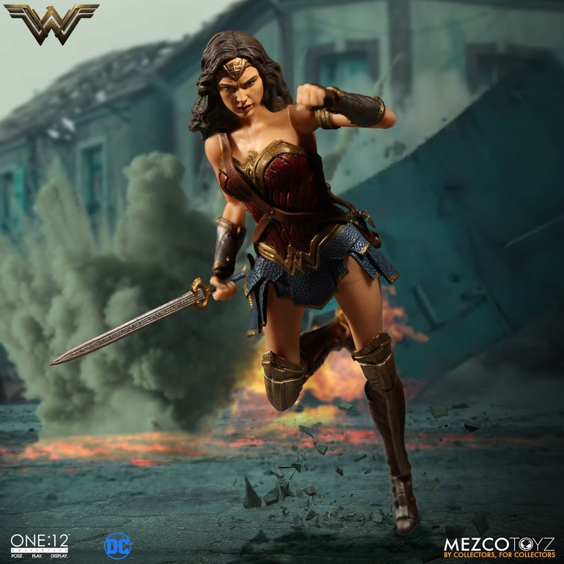 Wonder Woman - One 12" (Mezco Toyz) Jez5ft10