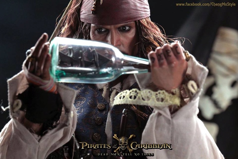 Jack Sparrow 1/6 - Pirates of the Caribbean : Dead Men Tell No Tales (Hot Toys) Yaylaa10