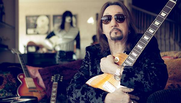 Ace Frehley News ! - Page 34 R0_15_10