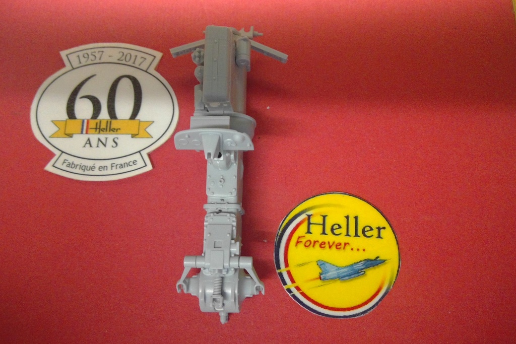 FERGUSSON - FERGUSON TE 20 - FF 30 Réf 81401 1/24ème Heller57