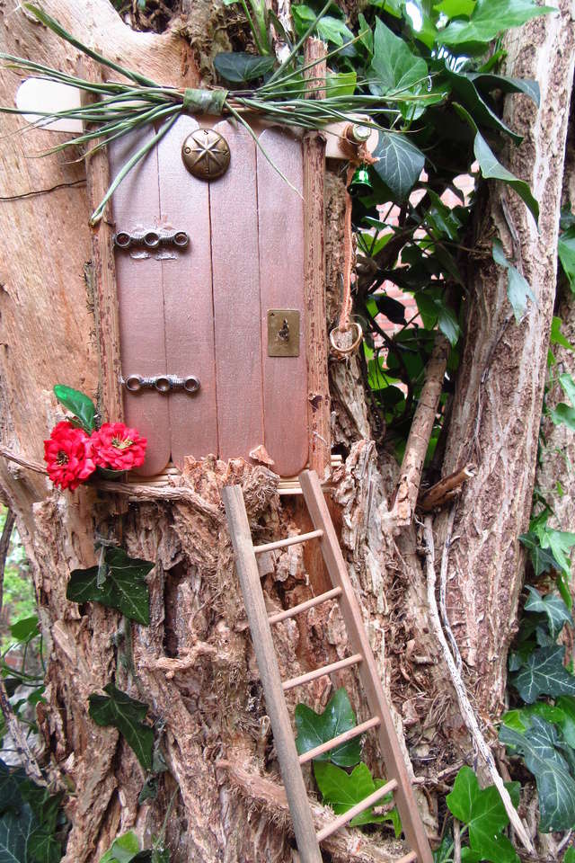 Fairy door / porte des fées : réparée ! Img_6614