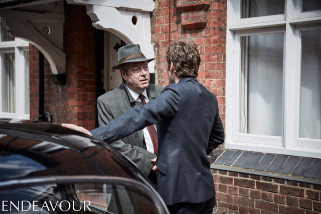 Endeavour saison 5 Sans_t13