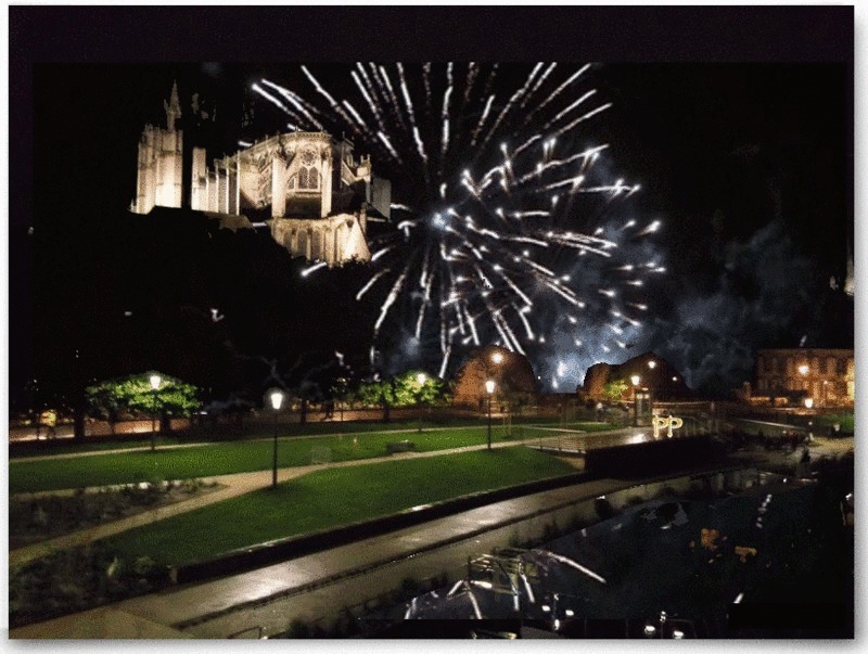 Heureuse Fête Nationale à tous les Français 55188110