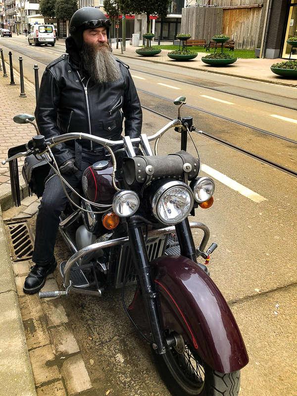Un biker belge Howen_32