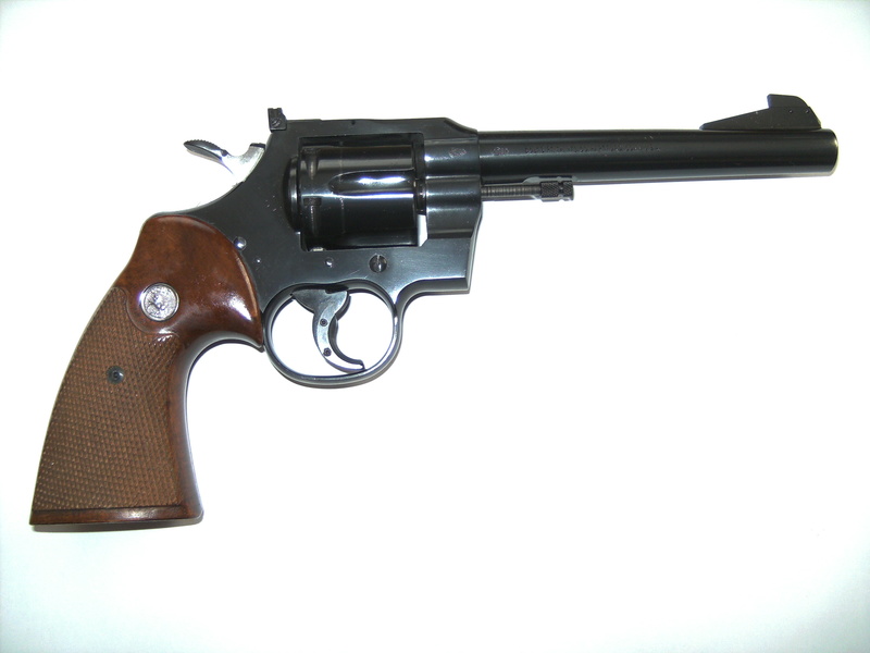 Présentation de mon Colt Officers Model Match 1967 Bild0410