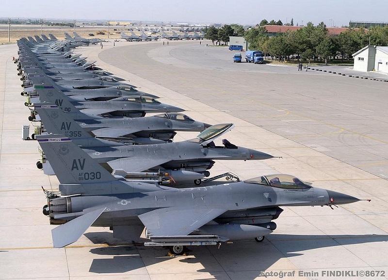 La foto diaria - Página 5 F-16cs10