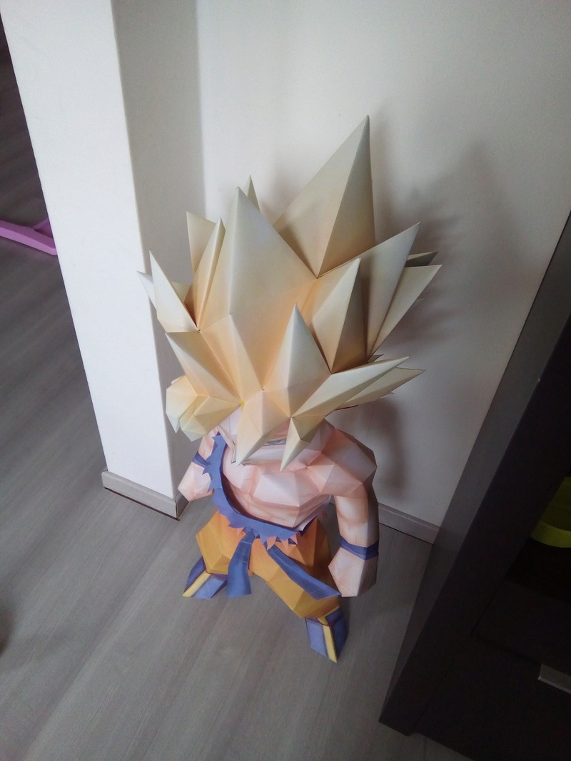 Chibi Goku super Saiyan XXL 1 mètre (TERMINE) Img_2055