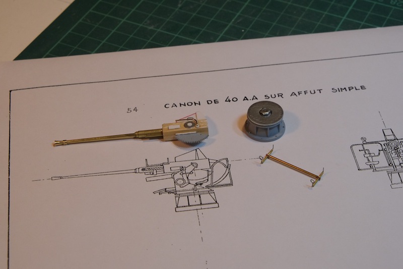 Chasseur de sous-marins CH123 au 1/50 selon plans AAMM Dscf4223