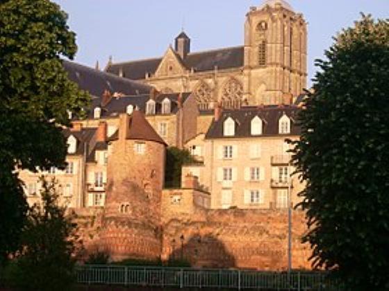 Promenade nocturne - identifiez le monument, la ville et le pays - Page 10 City10