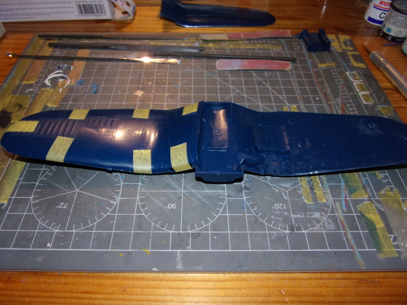 VOUGHT F4U-4B CORSAIR [ACADEMY-MINICRAFT - 1/48éme] 102_8816