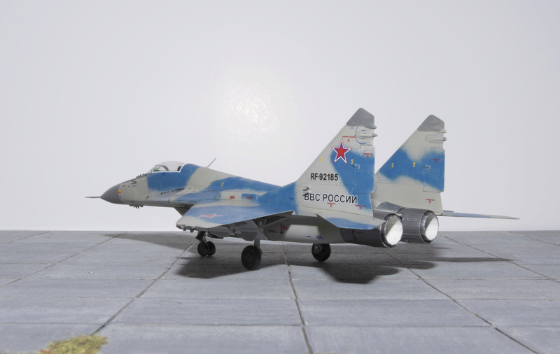 [ITALERI] MIKOYAN-GUREVICH MiG 29 A FULGRUM Réf 184 Italer12
