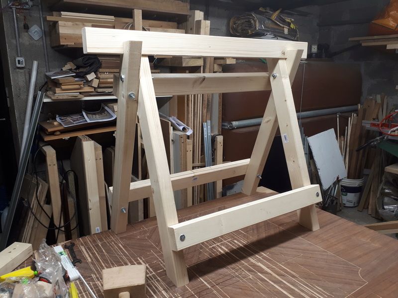 Fabrication "urgente " (façon Corse) de TRETEAUX en bois - Page 14 20180729