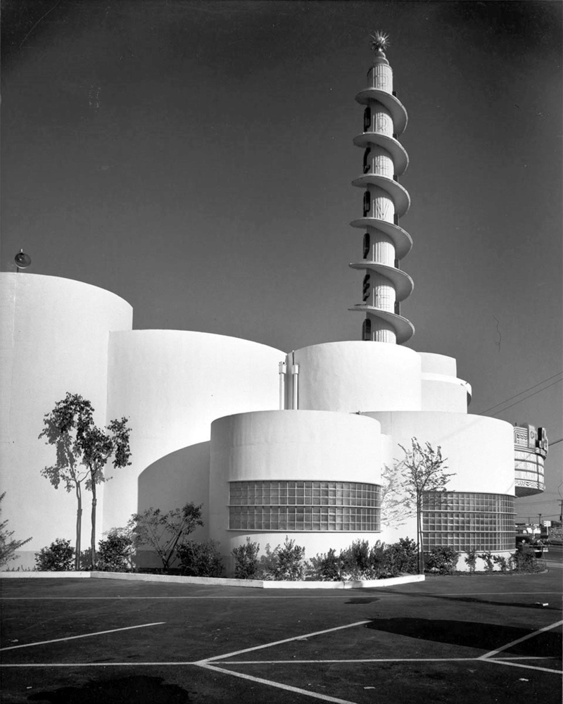 Academy Theatre - architect S. Charles Lee - 1939 - Inglewood - California - USA Academ11