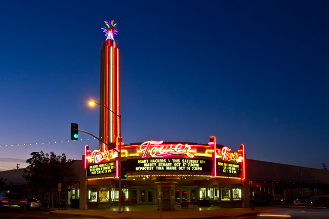 Tower theatre - 1939 - architect S.Charles Lee -  Fresno - California - USA Jm7d7710