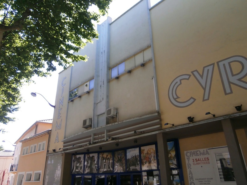 Cinema Cyrano art déco - Villeneuve sur Lot - 47 - France P6050010