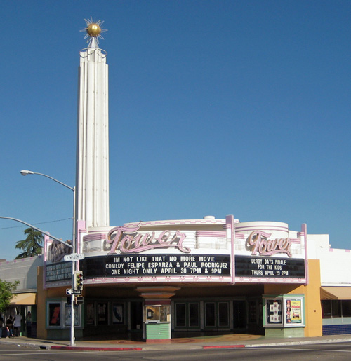Tower theatre - 1939 - architect S.Charles Lee -  Fresno - California - USA Tower10