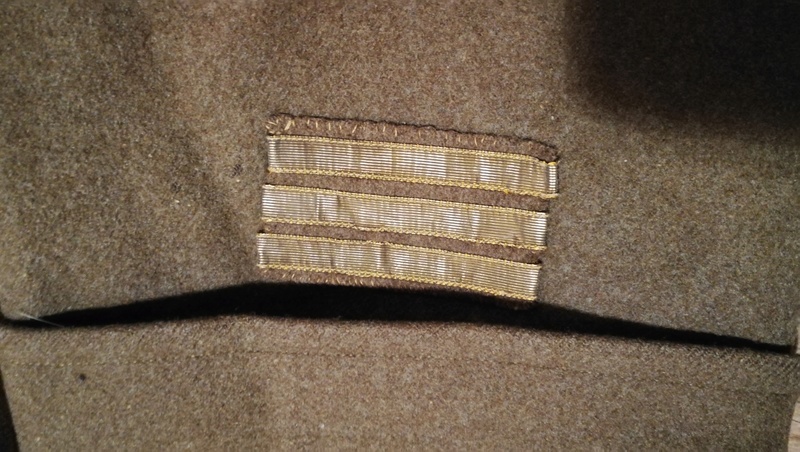 Un manteau de capitaine d'infanterie finalement Img_2246