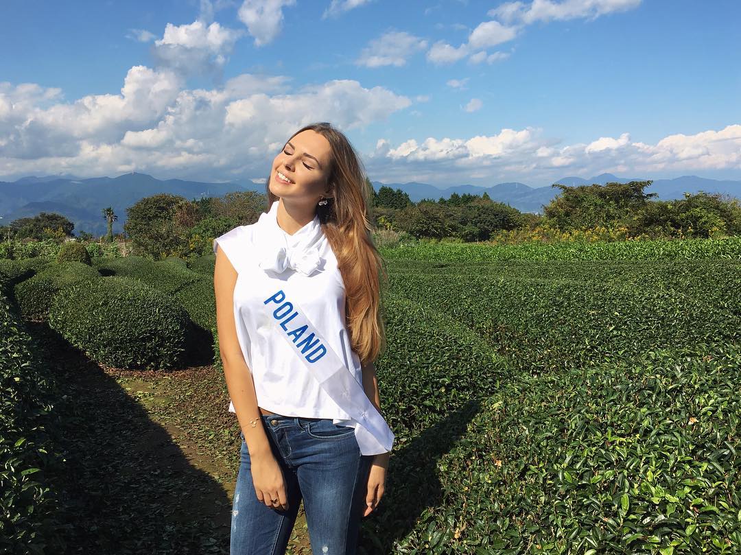 magdalena bienkowska, 2nd runner-up de miss supranational 2018/top 40 de miss world 2017/top 15 de miss international 2016. - Página 11 14716510