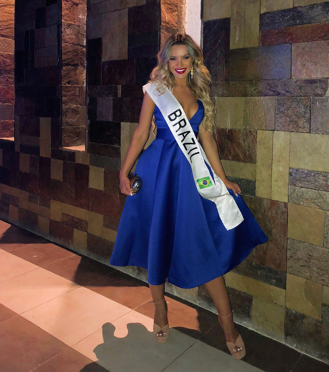 amanda cardoso, miss grand espirito santo 2019/3rd runner-up de miss intercontinental 2017. - Página 5 26066113
