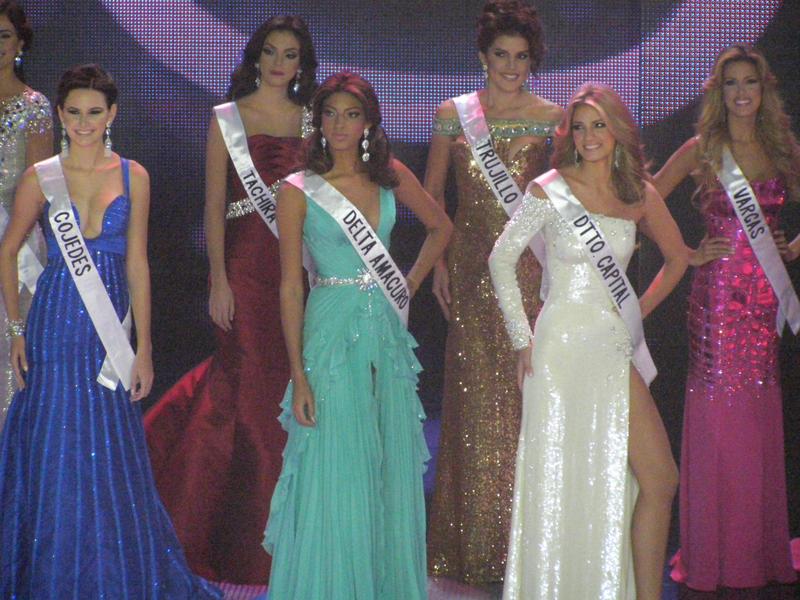 gabriella ferrari, miss venezuela mundo 2012. - Página 11 Image172