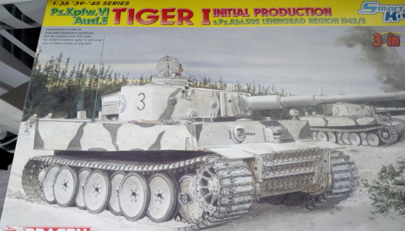 Tigre I production initiale Dragon 1/35 ième Imag4010