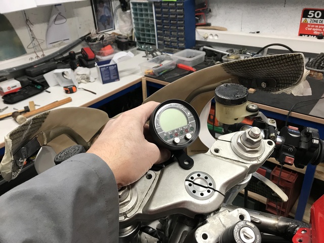 Projet ST2 / Café Racer - Page 6 Img_1512