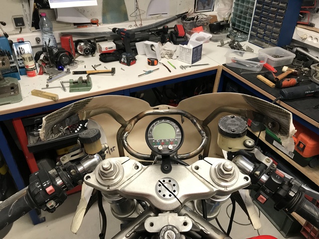 Projet ST2 / Café Racer - Page 6 Img_1513