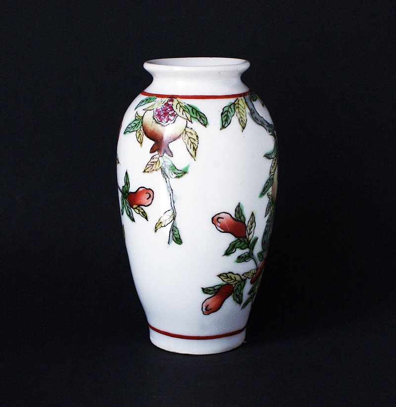 Japanese Vase - Love Birds - Pomegranates Dsc03514