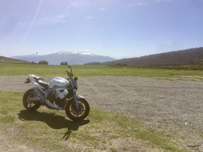 Vous rouler aussi à moto ... Montrez nous vos belles - Page 2 Fullsi49