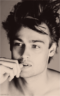 Avatars - Douglas Booth Mzhz2m10