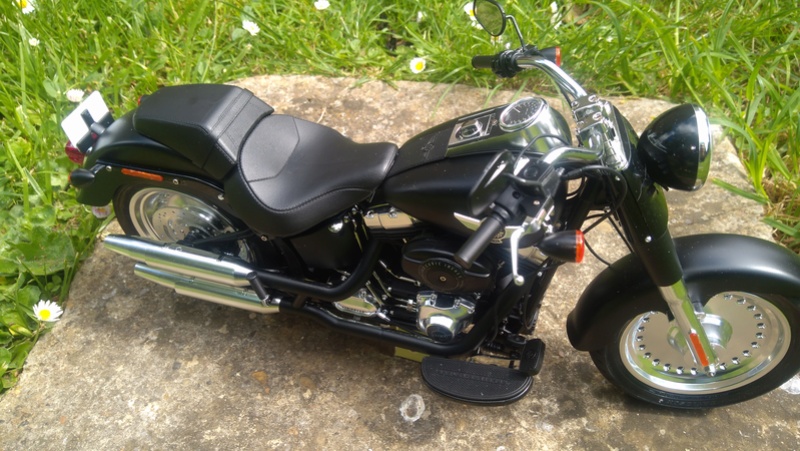 Harley Davidson Fat Boy 1/6 de chez Tamiya Img_2034
