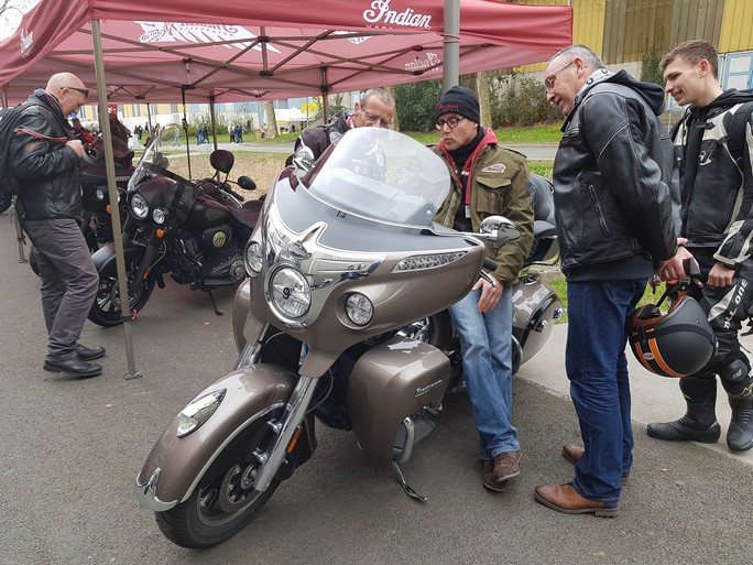 ROAD SHOW INDIAN à St Brieuc avec Breizh Riders 20180414