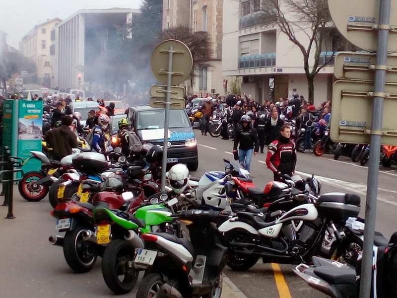 Manif anti 80 Km/h à Bourg en Bresse  Img_2027