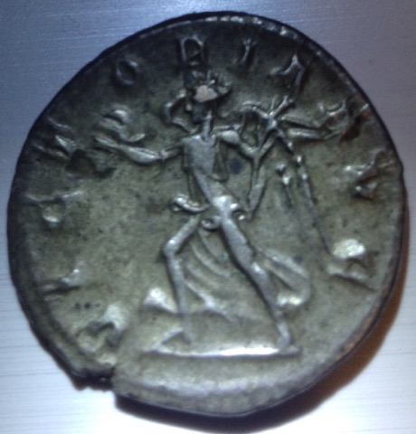 Besoin d'aide identification monnaie romaine? 27994010