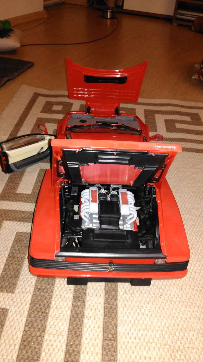 Pocher Ferrari 1:8 Testarossa K51 Img_2099
