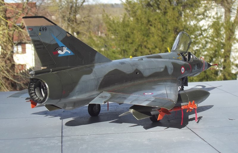 [Italeri/Esci] Mirage IIIE 1/48 Dscf7715