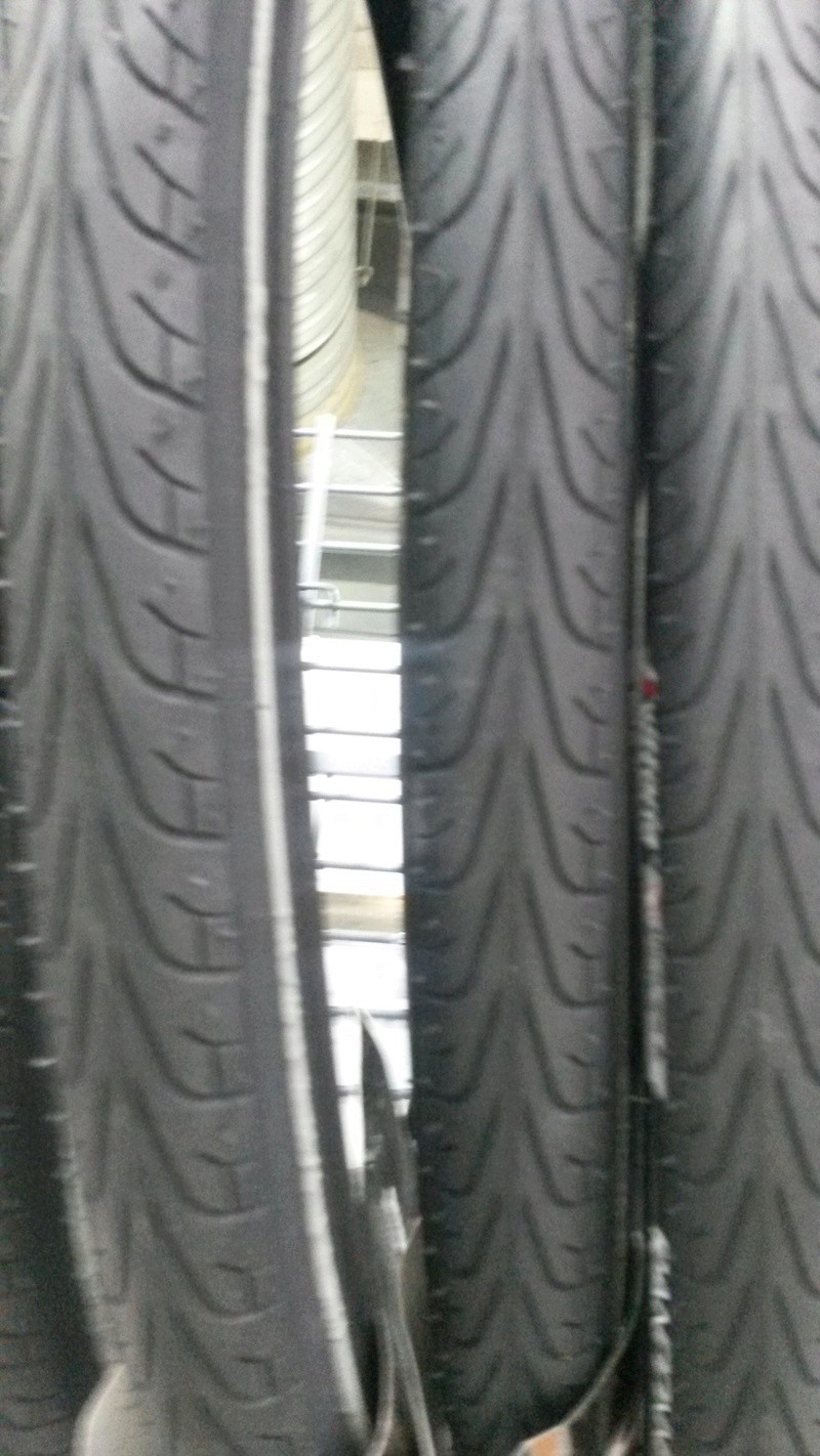 pneus en 35 mm = 650 ,26 & 700  chez décathlon , les VITTORIA  00616