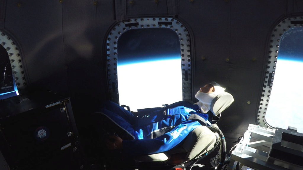 Le lanceur New Shepard de Blue Origin - Page 3 1205