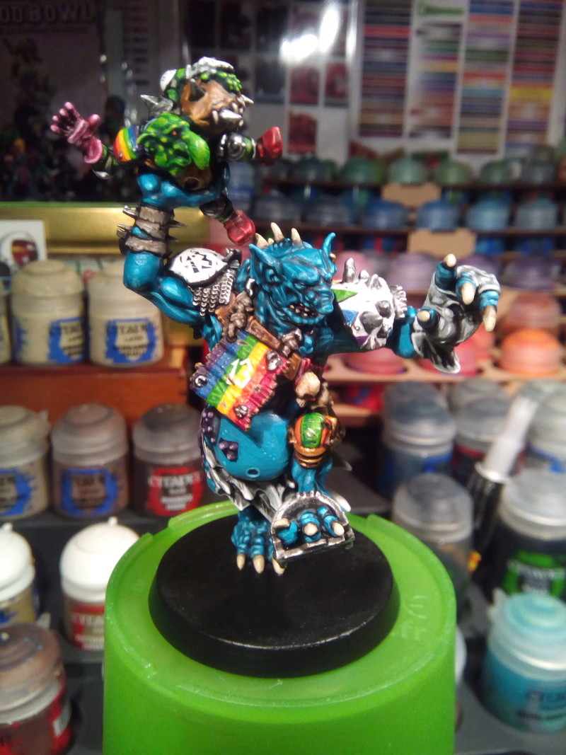 Rainbow Warriorks / Ork BloodBowl Team Project Troll_15