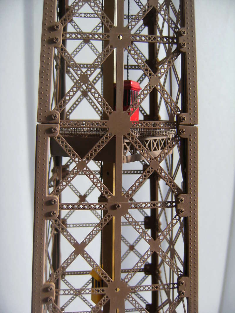 Projet de réalisation de l'étage intermédiaire entre 2ème et 3ème étage de la Tour Eiffel - Page 2 00510
