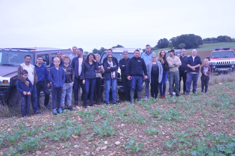 présentation du représentant de région centre Bourgogne Club Hummerbox Dsc_7832