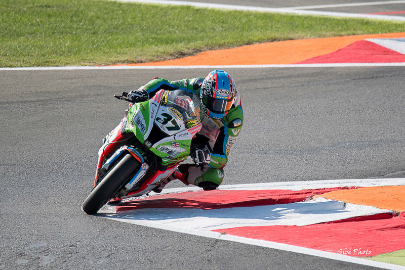 Cadra serré lors du Superbike 2017 à Magny-Cours Sbp_3211