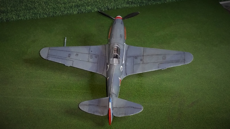 Montage à la chaîne "au petit colleur" - Page 3 Yak-3_21