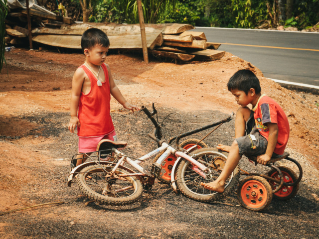 Concours photo SEPTEMBRE 2022: Enfant(s) de tous pays Dsc_2310