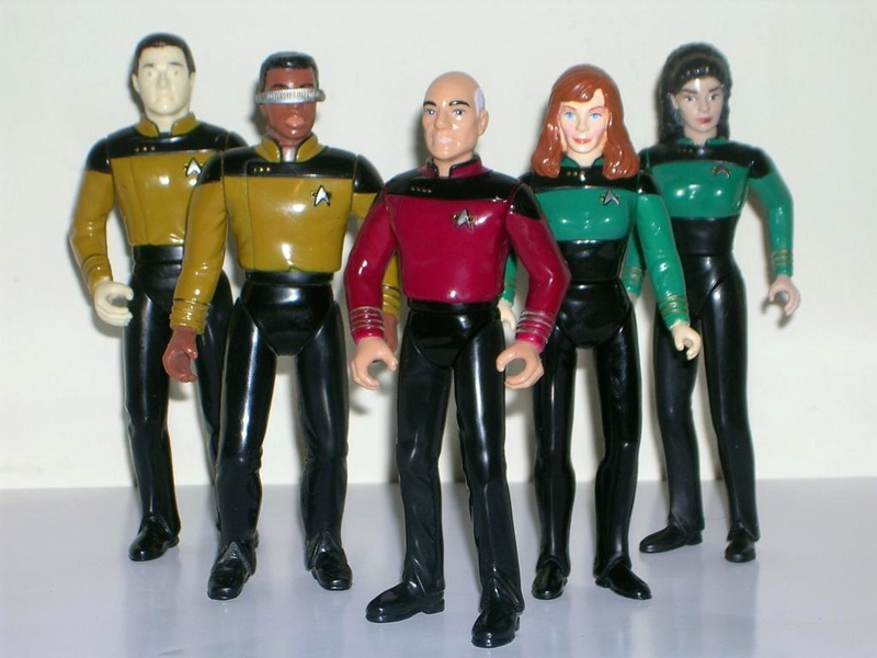 [Star Trek : Generations] L'uniforme rejeté Gu110