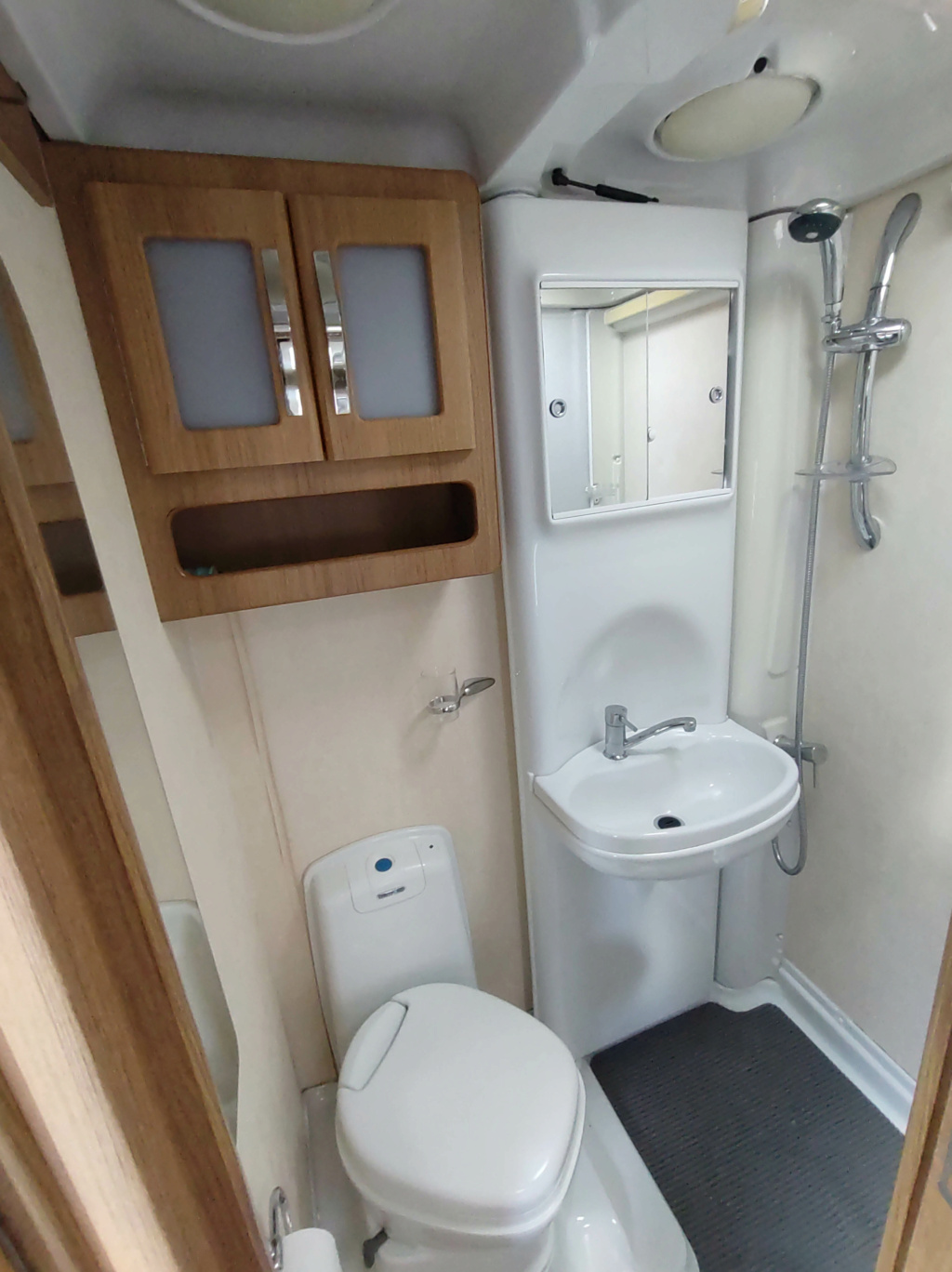 2012 Nuevo Lancashire for sale Bathro11