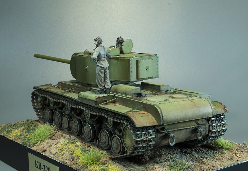 КВ-220 1/35 710