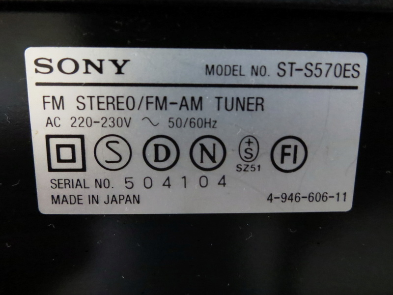 Sony ST-S570ES High-End AM/FM Tuner Img_0633